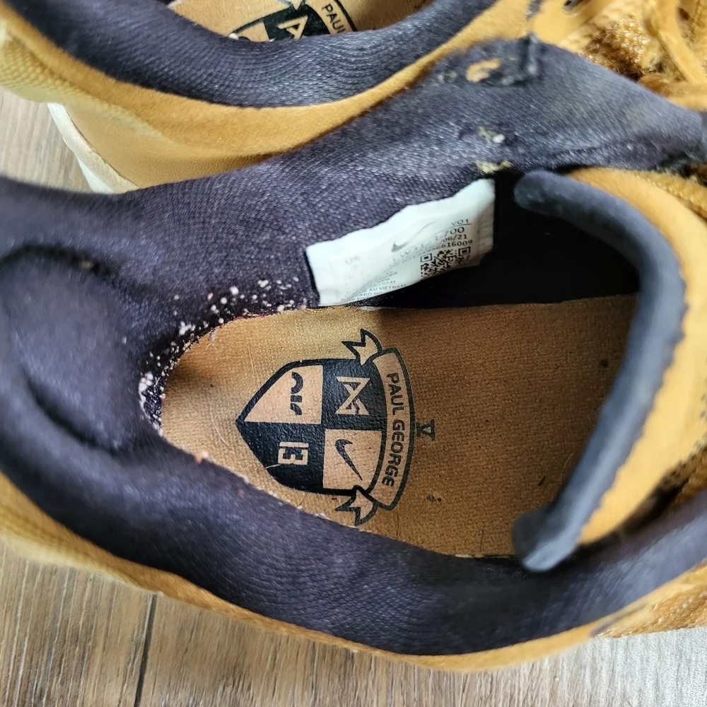 Nike PG 5 Wheat Mens Size 8 Basketball Shoes Sneakers FLAWED Paul George Gold